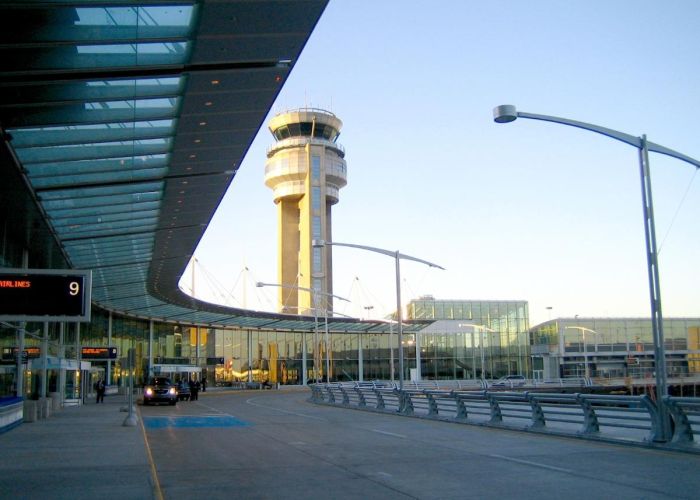 YUL.U.S._Departures.Sector.Control.Tower_.jpg